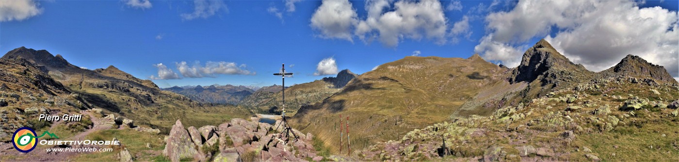 34 Passo Laghi Gemelli (2131 m) -vista panoramica.jpg